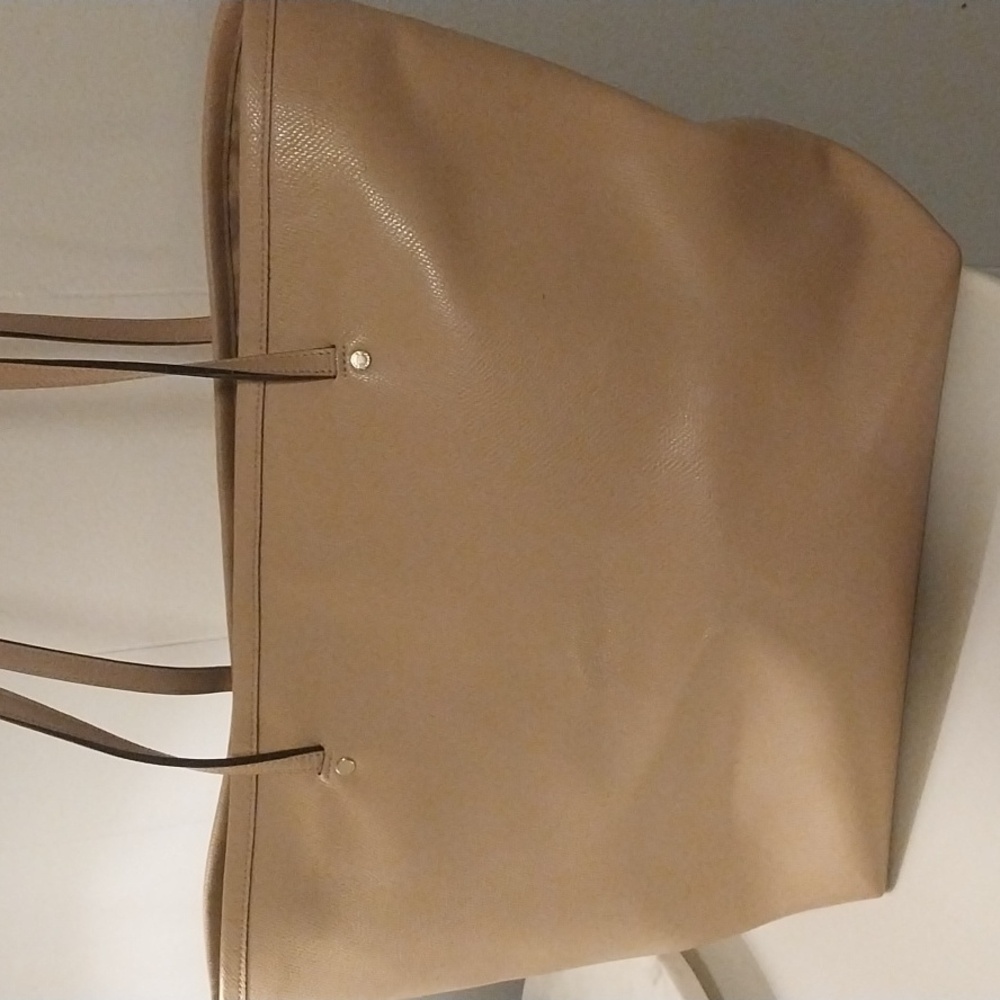 Lg Coach Tote - Picture 5 of 15